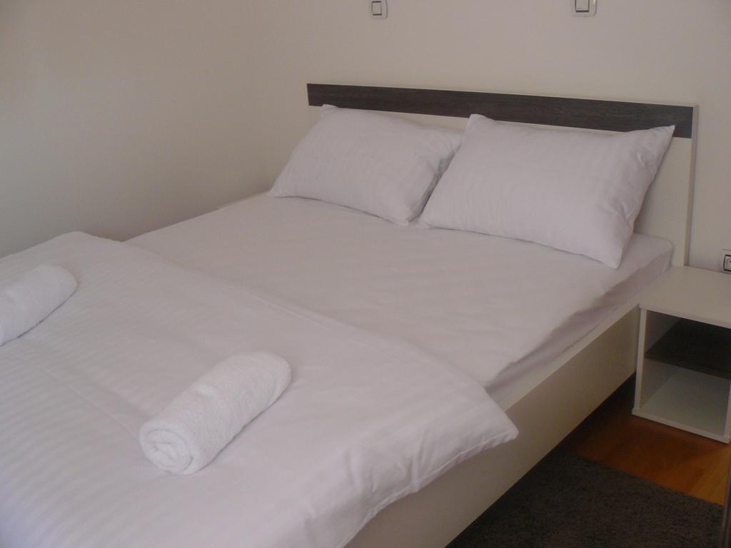 My Nest Accommodation Привлака Екстериор снимка