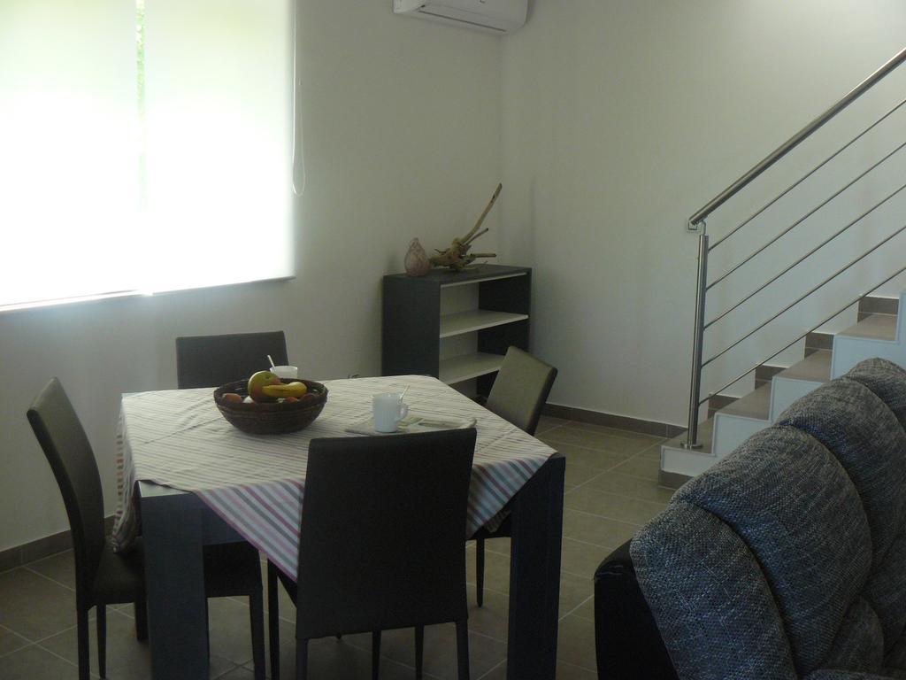 My Nest Accommodation Привлака Екстериор снимка