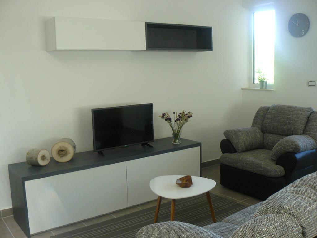 My Nest Accommodation Привлака Екстериор снимка