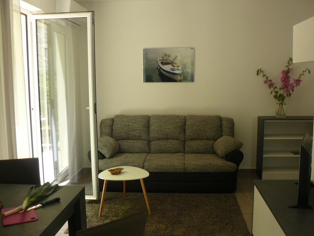 My Nest Accommodation Привлака Екстериор снимка